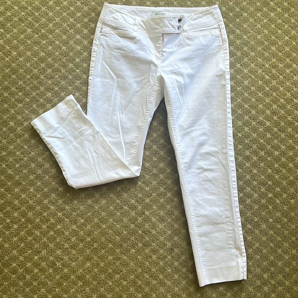 White House, Black market, capris